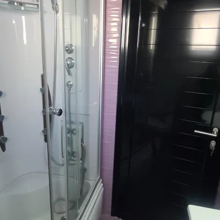 Perfect Neos Marmaras